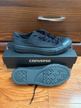 Converse Black Low-Top Canvas Sneakers - Unisex